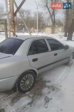 Седан Mitsubishi Carisma 2003 в Дніпрі