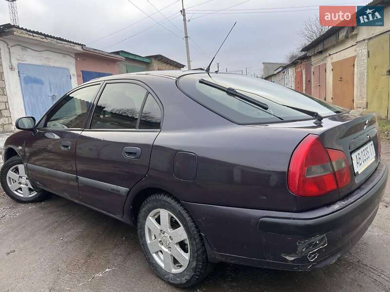 Седан Mitsubishi Carisma 2002 в Жмеринці