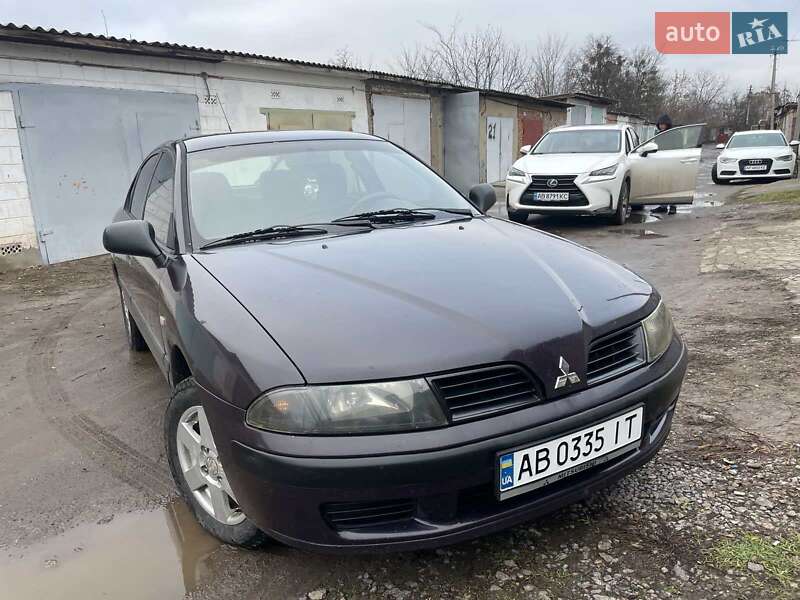 Седан Mitsubishi Carisma 2002 в Жмеринці