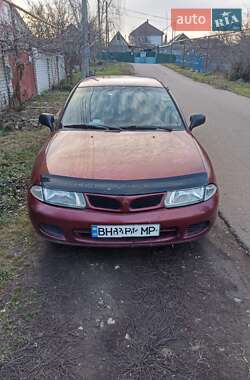 Седан Mitsubishi Carisma 1998 в Одессе