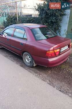 Седан Mitsubishi Carisma 1998 в Одессе