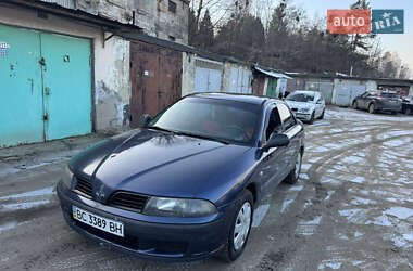 Седан Mitsubishi Carisma 2002 в Львове