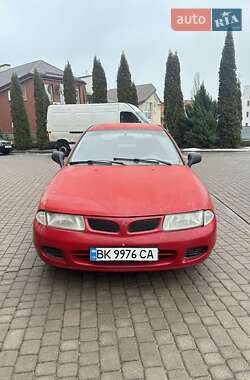 Ліфтбек Mitsubishi Carisma 1996 в Рівному