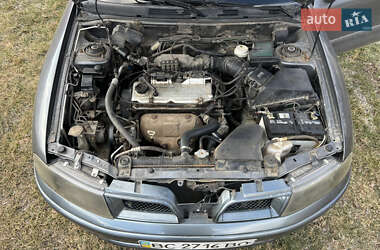Седан Mitsubishi Carisma 2002 в 
