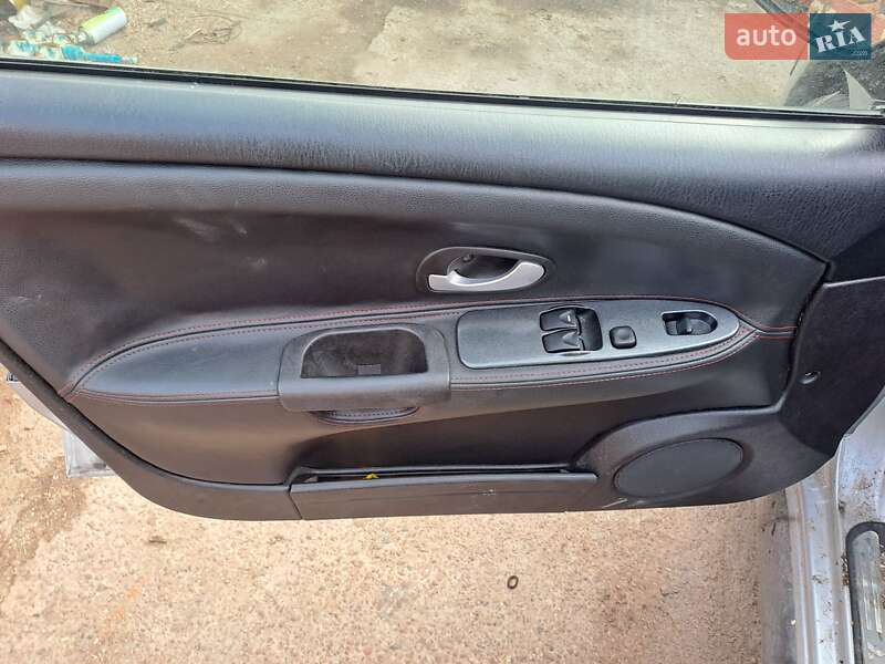 Седан Mitsubishi Carisma 2003 в Сумах