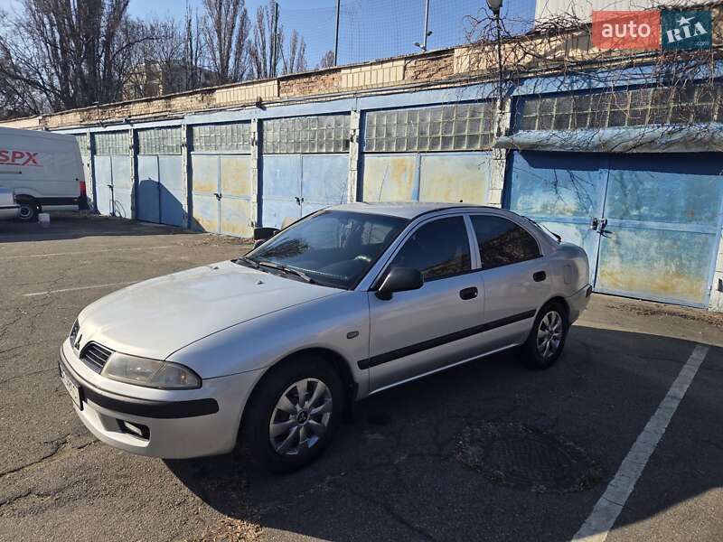 Mitsubishi Carisma 2002