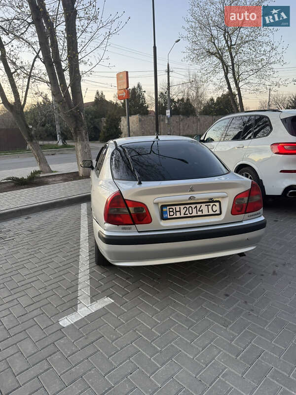 Ліфтбек Mitsubishi Carisma 2003 в Одесі