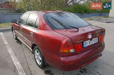 Ліфтбек Mitsubishi Carisma 1996 в 