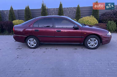 Седан Mitsubishi Carisma 1998 в Киеве