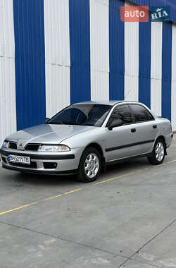 Седан Mitsubishi Carisma 1999 в Одессе