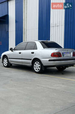 Седан Mitsubishi Carisma 1999 в 