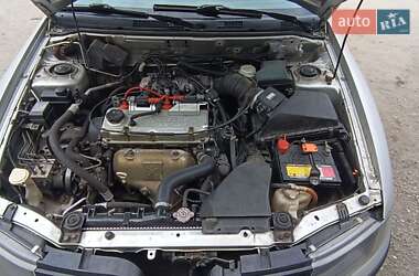 Седан Mitsubishi Carisma 2003 в Каменском