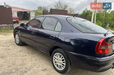 Ліфтбек Mitsubishi Carisma 2002 в 