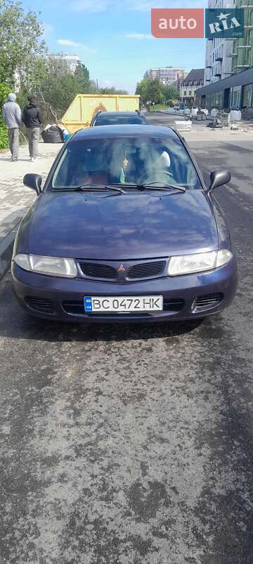 Седан Mitsubishi Carisma 1998 в Львове