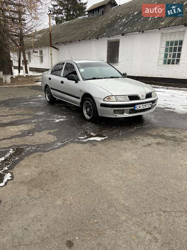 Лифтбек Mitsubishi Carisma 1999 в Шполе