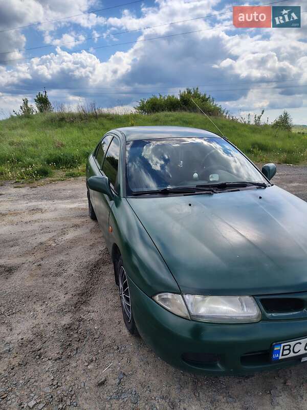 Mitsubishi Carisma 1996