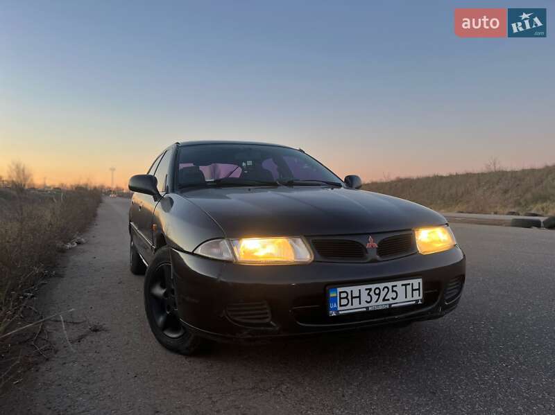 Mitsubishi Carisma 1997