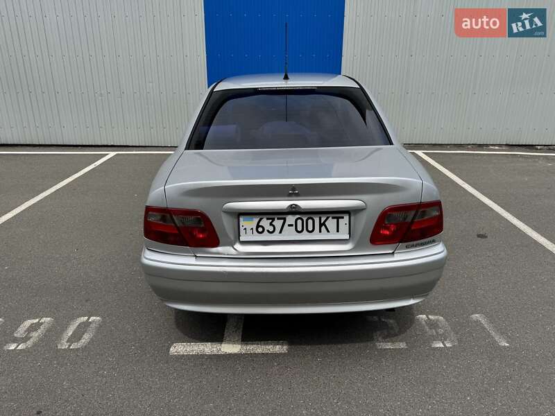 Седан Mitsubishi Carisma 2003 в Киеве