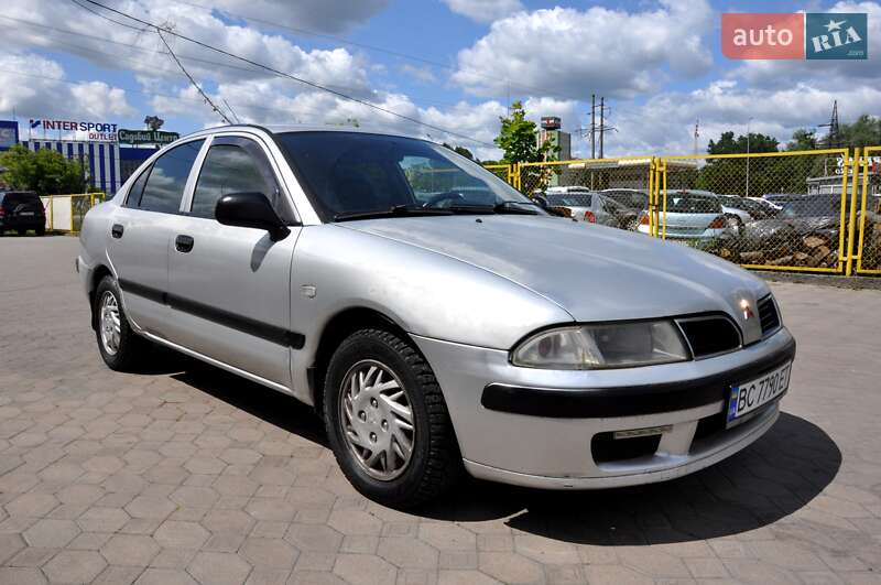 Лифтбек Mitsubishi Carisma 2000 в Львове