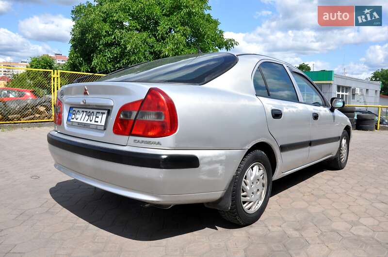 Лифтбек Mitsubishi Carisma 2000 в Львове