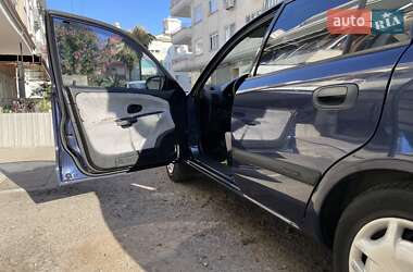 Лифтбек Mitsubishi Carisma 2002 в 