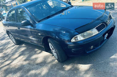 Ліфтбек Mitsubishi Carisma 2001 в 
