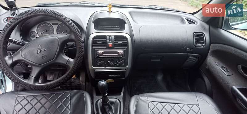 Седан Mitsubishi Carisma 2003 в Ровно фото 7 Седан Mitsubishi Carisma 2003 в Ровно