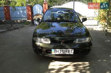 Седан Mitsubishi Carisma 1997 в Саврані