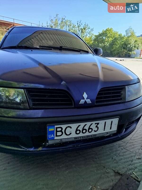 Ліфтбек Mitsubishi Carisma 2003 в Львові