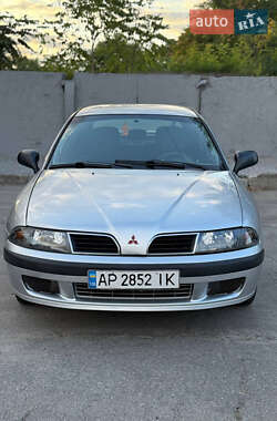 Лифтбек Mitsubishi Carisma 2001 в 