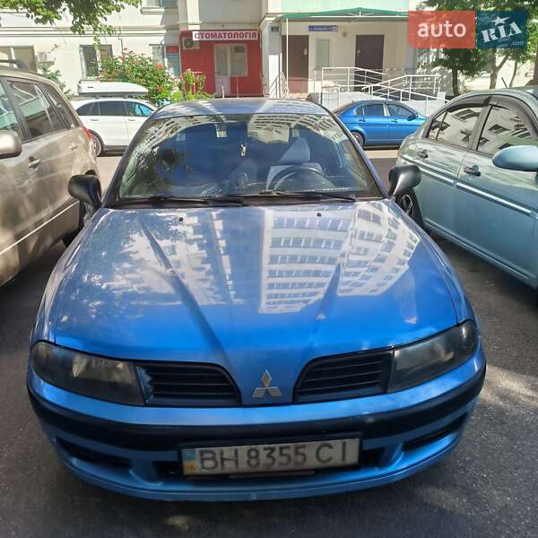 Седан Mitsubishi Carisma 2002 в Одесі