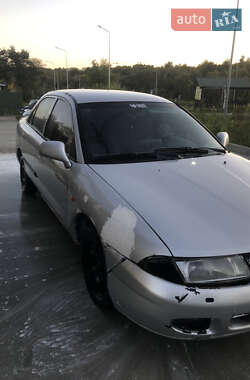 Седан Mitsubishi Carisma 1997 в 