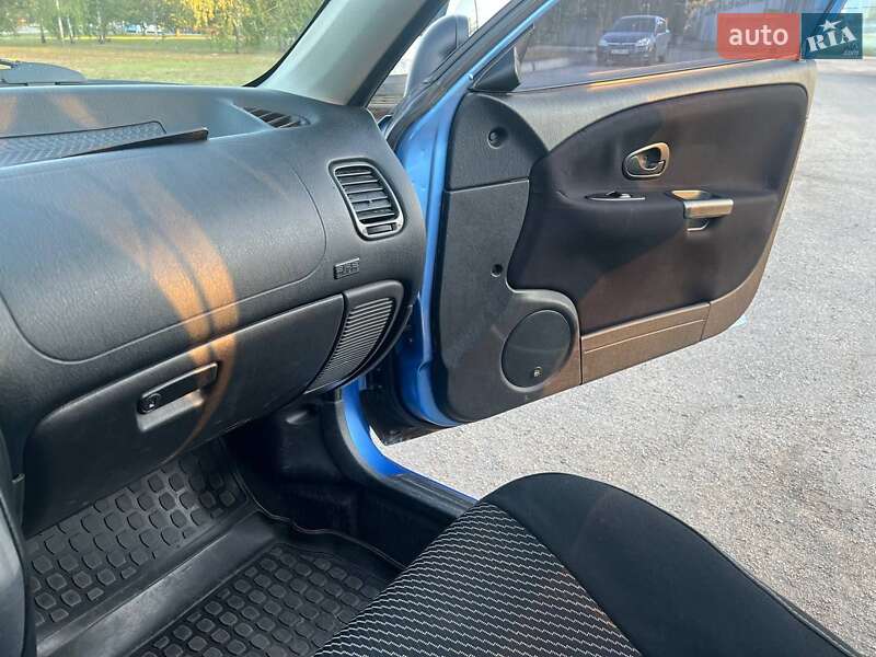 Ліфтбек Mitsubishi Carisma 2001 в Олександрії фото 20 Ліфтбек Mitsubishi Carisma 2001 в Олександрії