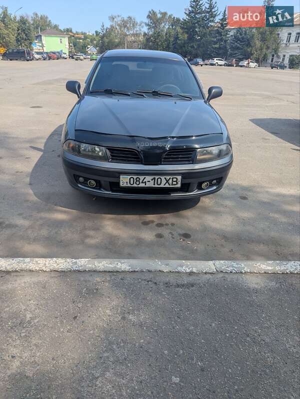 Ліфтбек Mitsubishi Carisma 2002 в Ізюмі