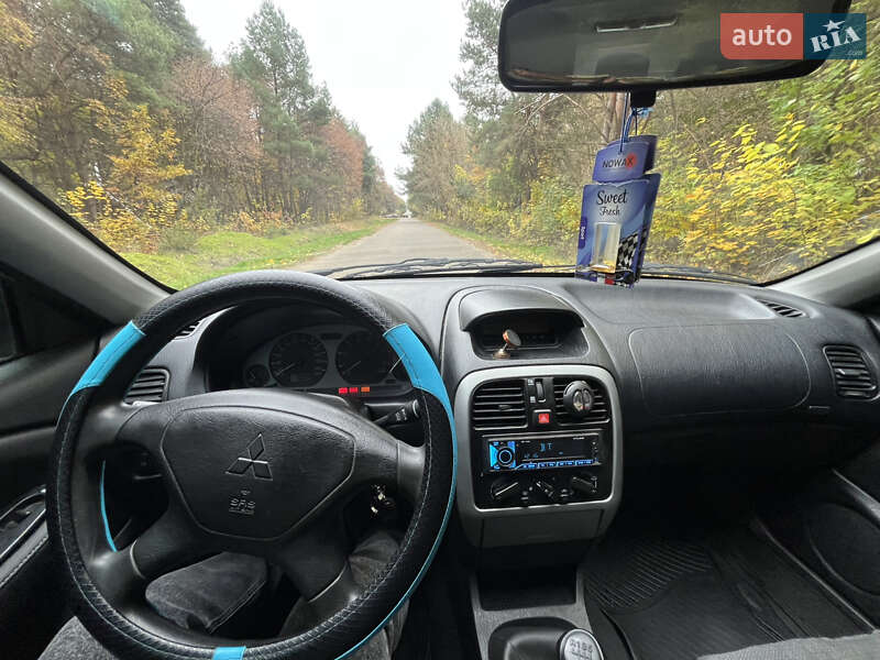 Седан Mitsubishi Carisma 2002 в Бершади фото 11 Седан Mitsubishi Carisma 2002 в Бершади