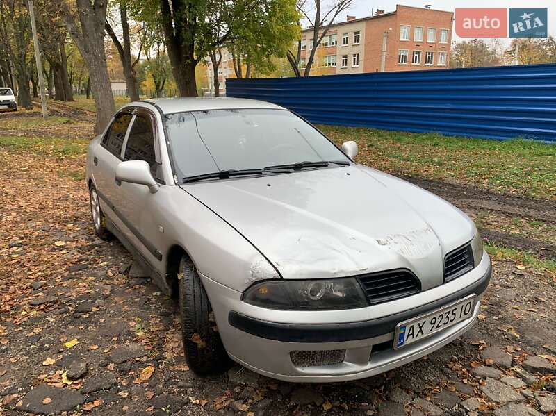 Mitsubishi Carisma 2003