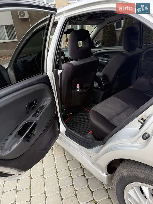 Седан Mitsubishi Carisma 2004 в Ильинцах фото 5 Седан Mitsubishi Carisma 2004 в Ильинцах