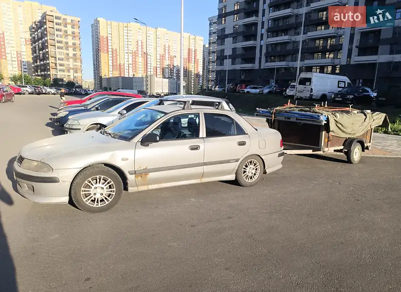 Mitsubishi Carisma 2003