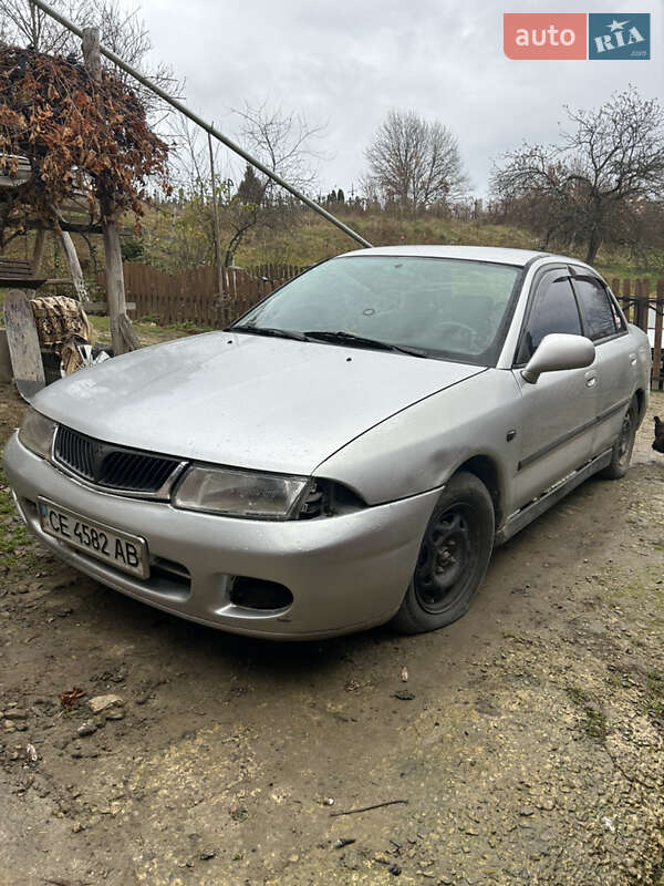 Седан Mitsubishi Carisma 1998 в Коломые