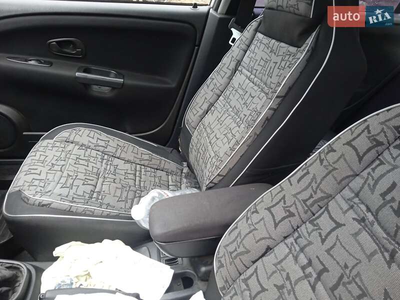 Седан Mitsubishi Carisma 2001 в Сумах фото 9 Седан Mitsubishi Carisma 2001 в Сумах