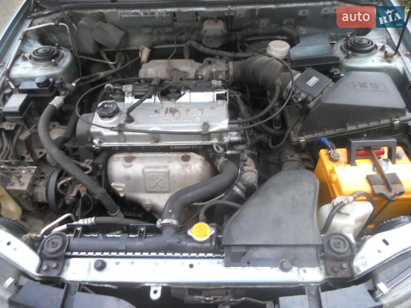 Седан Mitsubishi Carisma 2003 в Фастове