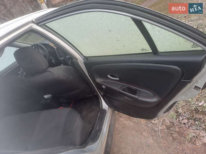 Седан Mitsubishi Carisma 2003 в Сумах