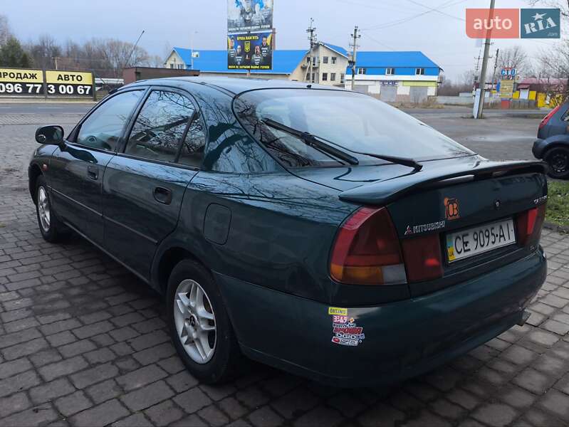Ліфтбек Mitsubishi Carisma 1996 в Надвірній