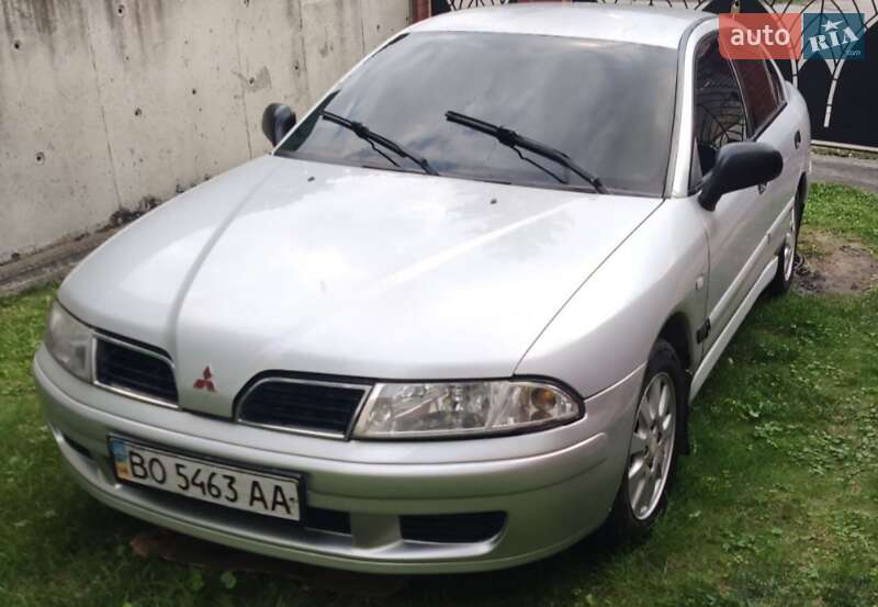 Ліфтбек Mitsubishi Carisma 2001 в Тернополі