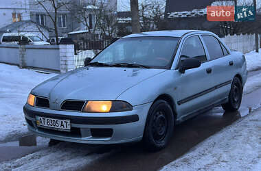 Седан Mitsubishi Carisma 2003 в Івано-Франківську