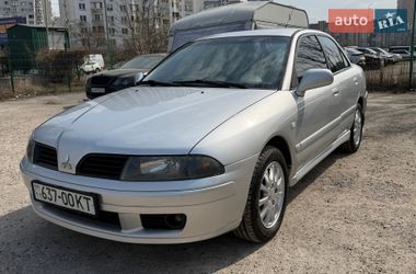 Седан Mitsubishi Carisma 2004 в Києві