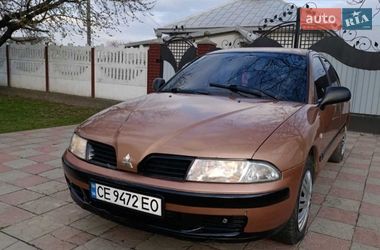 Седан Mitsubishi Carisma 2000 в Черновцах
