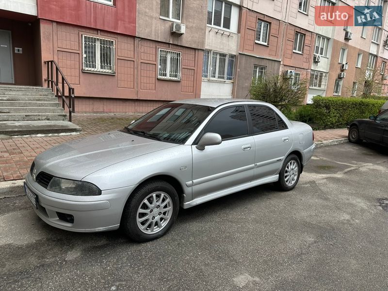 Mitsubishi Carisma 2003