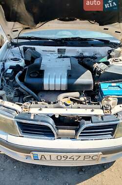 Седан Mitsubishi Carisma 2001 в Киеве
