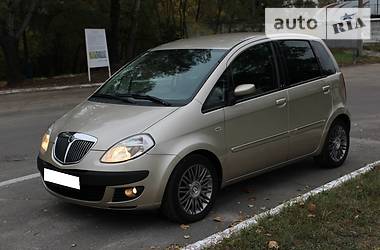 Хэтчбек Mitsubishi Colt 2007 в Киеве